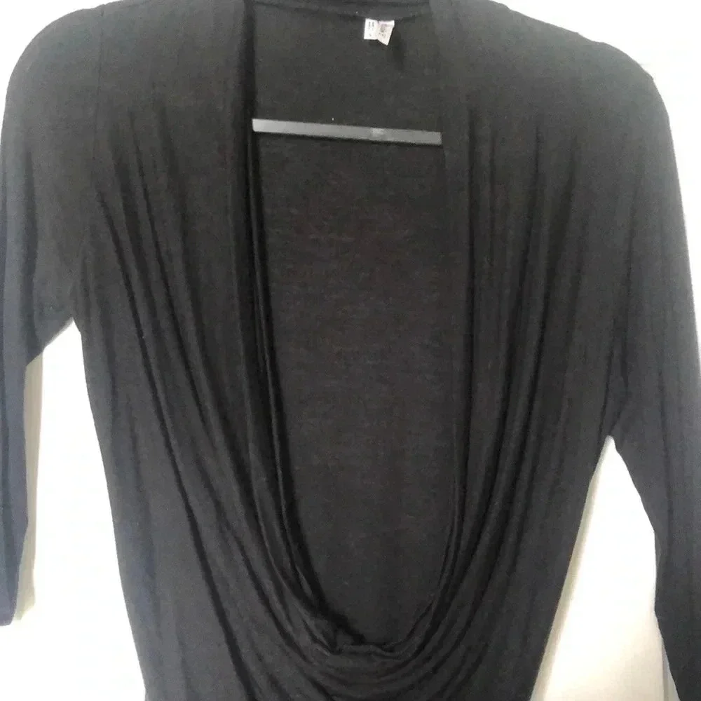 Black Shirt with low front - Picture 4 of 4